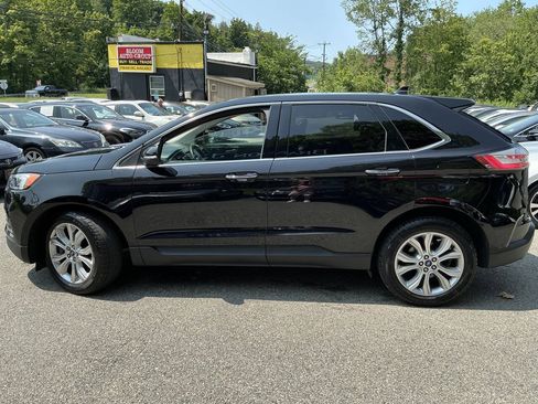 Used 2019 Ford Edge Titanium w/ Equipment Group 301A AWD/4WD image 5