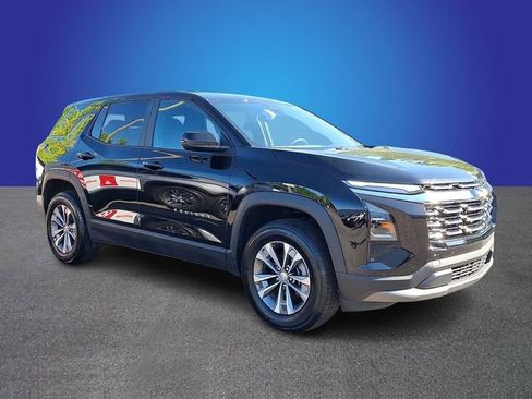 Used 2025 Chevrolet Equinox LT FWD image 3