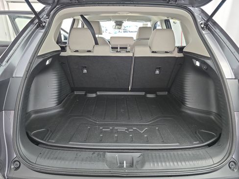 Certified 2025 Honda HR-V LX image 12