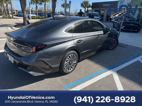 Certified 2025 Hyundai Sonata Limited image 11