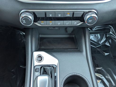 New 2025 Nissan Altima 2.5 S image 18