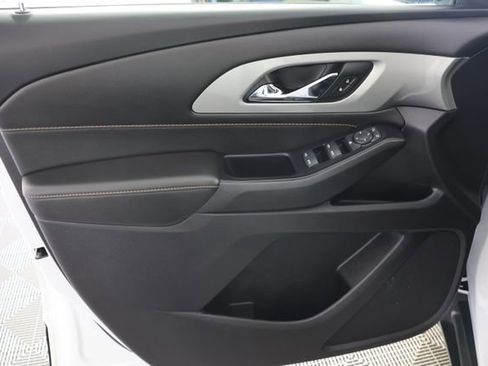 Used 2020 Chevrolet Traverse LS FWD image 25