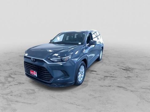 Used 2025 Toyota Grand Highlander AWD image 6