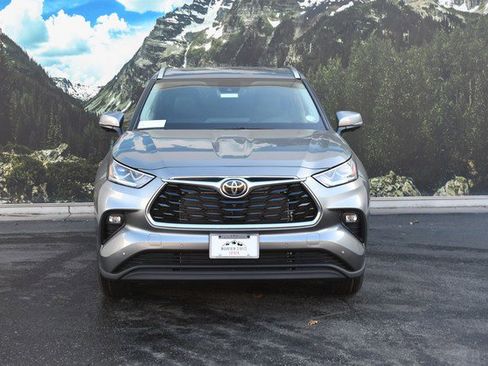 New 2026 Toyota Highlander Limited image 2
