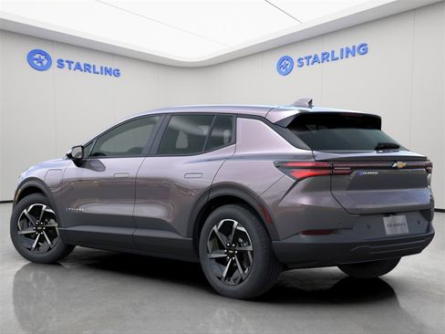 New 2026 Chevrolet Equinox EV LT image 3