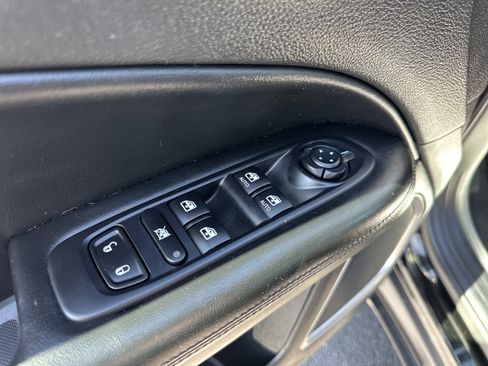 Used 2019 Jeep Compass Altitude image 12