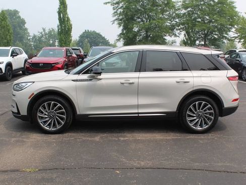 Certified 2023 Lincoln Corsair Reserve w/ Equipment Group 201A AWD/4WD image 8
