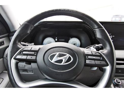 Used 2024 Hyundai Palisade SEL w/ Premium Package image 16