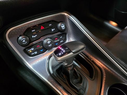 Used 2016 Dodge Challenger SXT Plus image 33