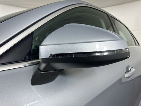 Used 2021 Audi A4 2.0T Premium w/ Convenience Package image 34