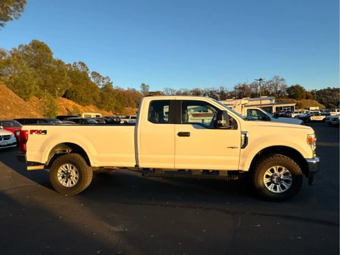 Used 2020 Ford F250 XL w/ STX Appearance Package image 4