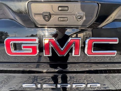 Used 2023 GMC Sierra 2500 SLE w/ SLE Convenience Package AWD/4WD image 81