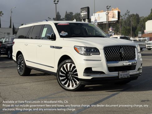 Certified 2022 Lincoln Navigator L Black Label image 1