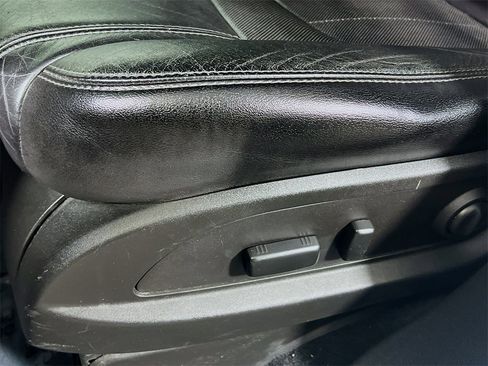 Used 2016 GMC Acadia Denali image 19