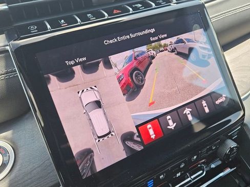 New 2025 Jeep Grand Cherokee Limited w/ Luxury Tech Group II image 15