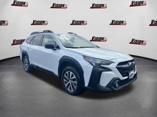 Used 2023 Subaru Outback Premium video 3