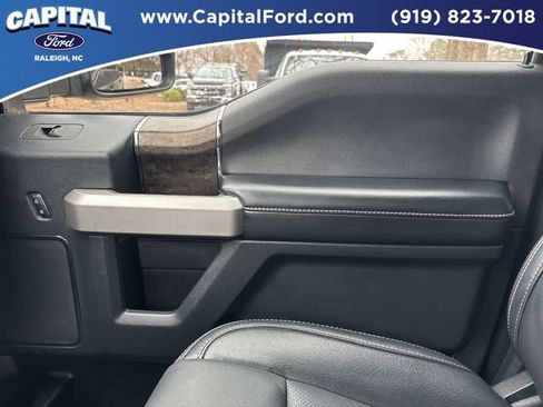 Used 2022 Ford F350 Lariat image 27