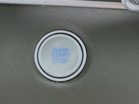 Used 2023 Hyundai Elantra SEL FWD image 33