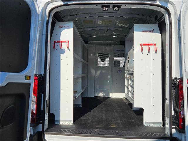 New 2026 Ford Transit 250 148 Medium Roof w/ Load Area Protection Package RWD image 9