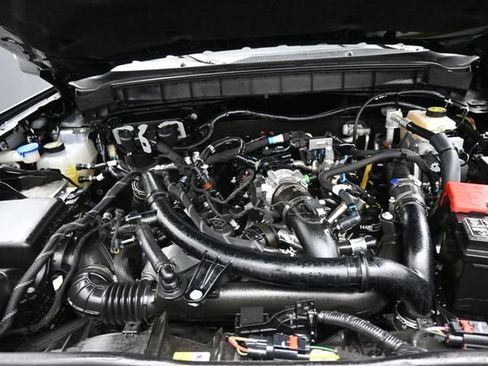 Used 2024 Ford Bronco Badlands AWD/4WD image 30