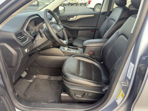 Used 2022 Ford Escape SEL image 12