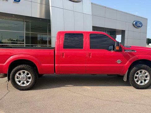 Used 2016 Ford F250 Lariat w/ Lariat Interior Package AWD/4WD image 4