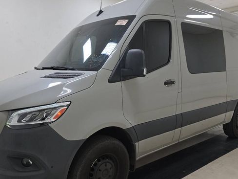 Used 2024 Mercedes-Benz Sprinter 2500 image 1