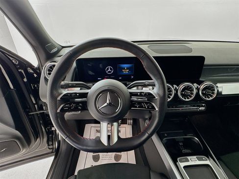 Certified 2025 Mercedes-Benz GLB 250 image 12