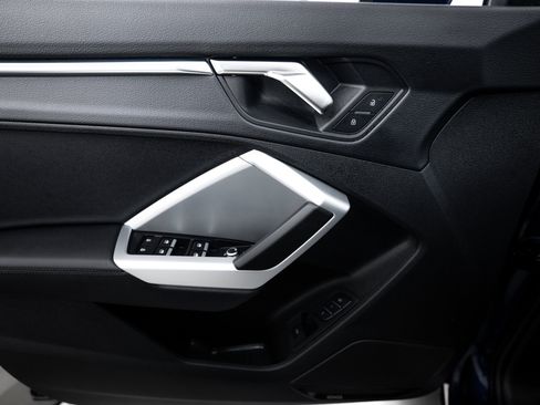 Certified 2024 Audi Q3 2.0T Premium Plus image 15