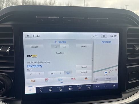 Used 2023 Ford F150 Lariat w/ Trailer Tow Package image 21