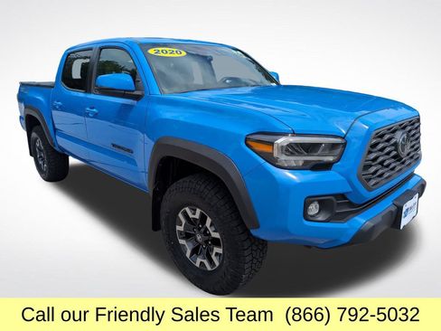 Certified 2020 Toyota Tacoma TRD Off-Road w/ TRD Premium Off Road Package AWD/4WD image 9