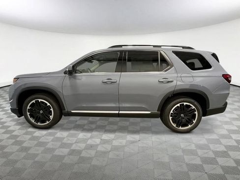 New 2026 Honda Pilot Touring image 3