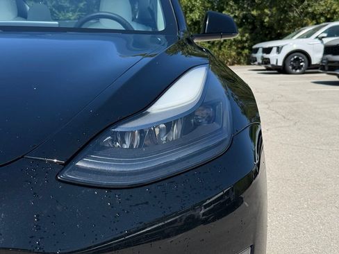 Used 2021 Tesla Model 3 Standard Range Plus RWD image 4