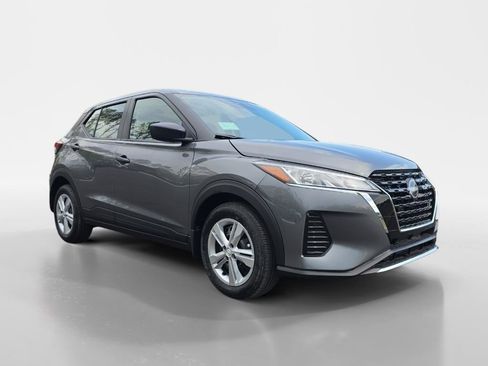 New 2025 Nissan Kicks Play S image 8