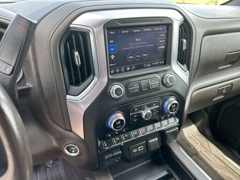 Used 2020 GMC Sierra 1500 SLT AWD/4WD image 16