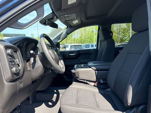Used 2023 Chevrolet Silverado 1500 Custom image 9