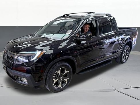 Used 2018 Honda Ridgeline Black Edition image 3
