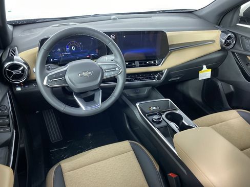 New 2025 Chevrolet Equinox ACTIV w/ Safety and Technology Package image 2