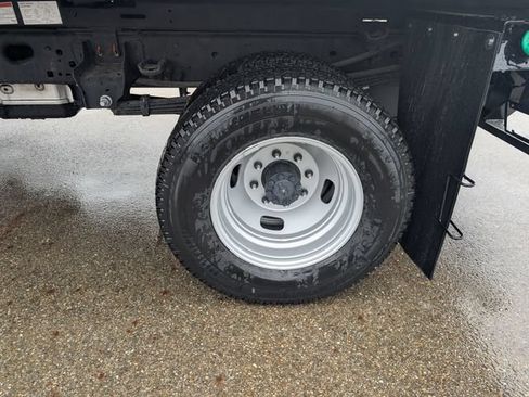 New 2025 Ford F350 XL w/ XL Chrome Package AWD/4WD image 24