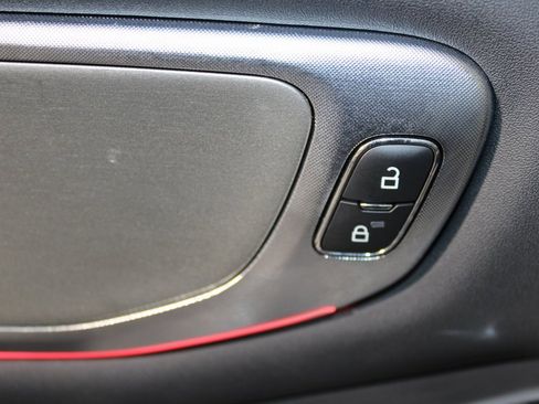 Certified 2025 Ford Expedition Platinum image 21