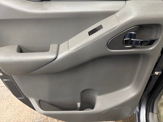 Used 2016 Nissan Frontier SV AWD/4WD image 21
