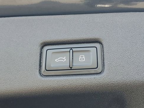 Used 2025 Audi Q5 Premium Plus w/ Premium Plus image 10