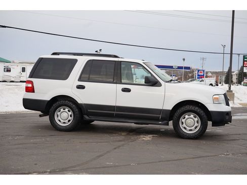 Used 2014 Ford Expedition XL image 2