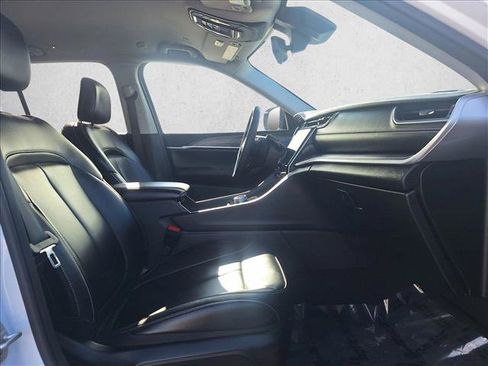 Used 2023 Jeep Grand Cherokee Limited image 20