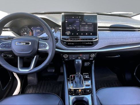 Certified 2022 Jeep Compass Latitude AWD/4WD image 16