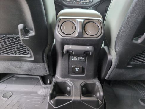 Used 2025 Jeep Gladiator Mojave image 33