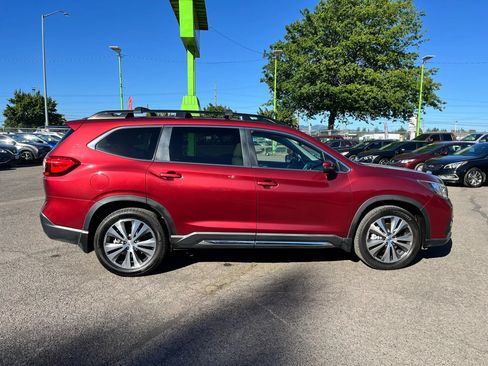 Used 2019 Subaru Ascent Limited w/ Popular Package #3 AWD/4WD image 2