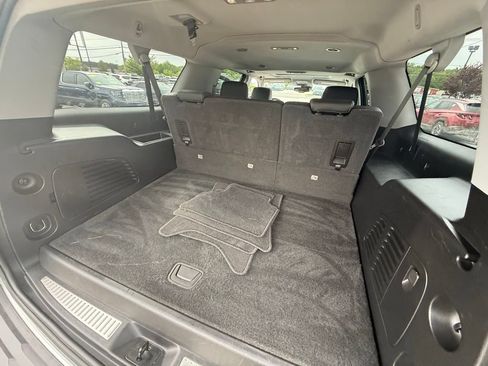 Used 2020 Chevrolet Suburban LT AWD/4WD image 33