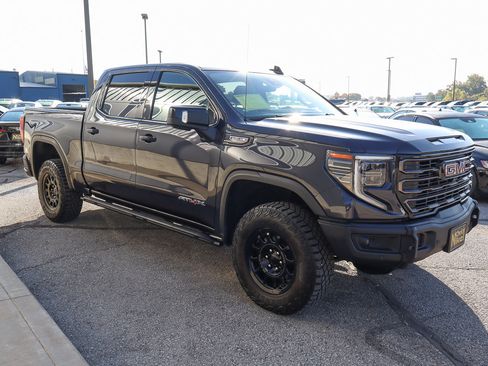 Used 2023 GMC Sierra 1500 AT4X w/ AT4X AEV Edition image 3