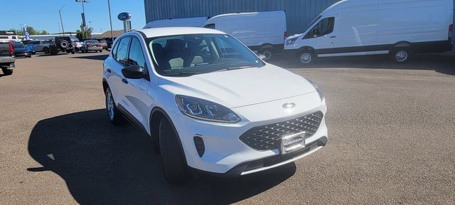 Used 2022 Ford Escape S AWD/4WD image 3